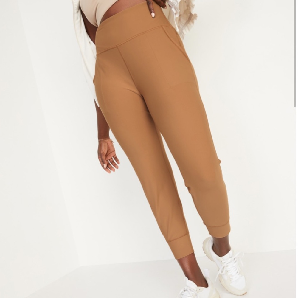 Old navy high-waisted 7/8 powersoft jogger